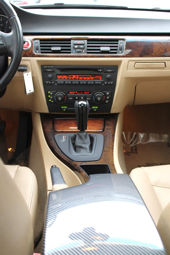 Used 2006 BMW 325xi Sedan image 18