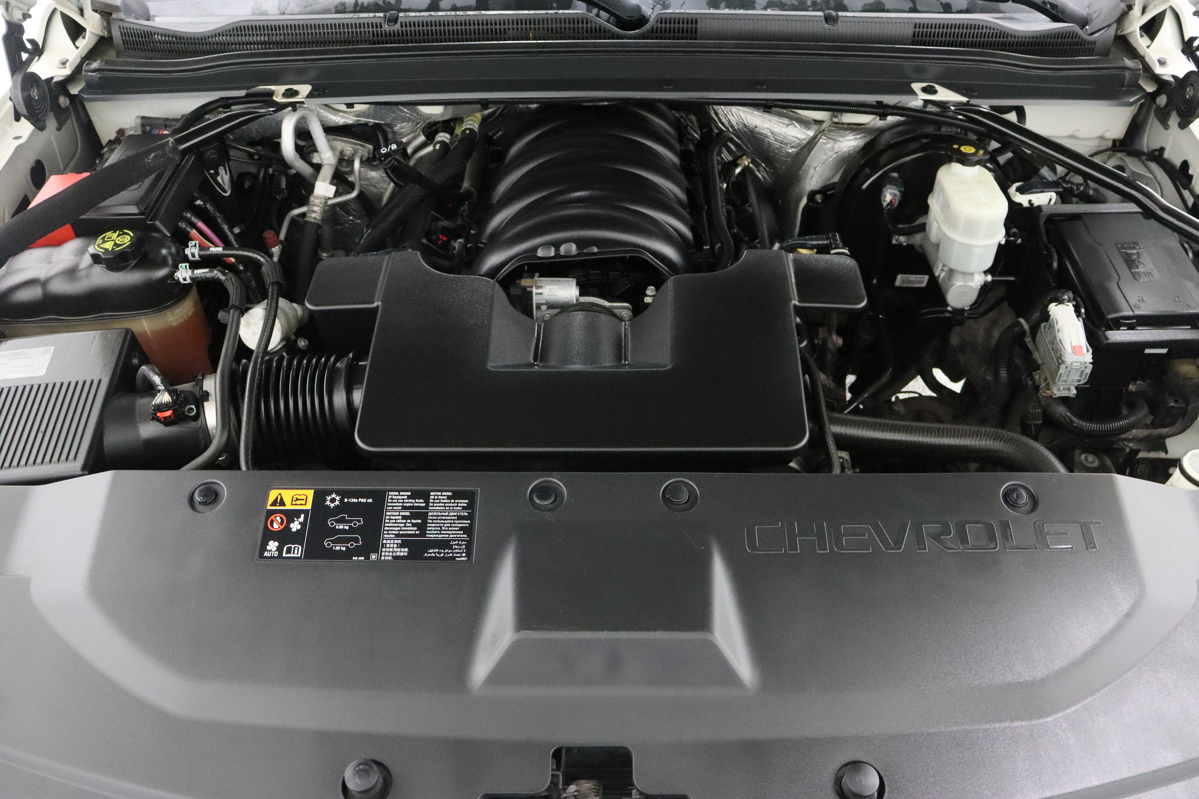 Used 2015 Chevrolet Suburban LT RWD image 38