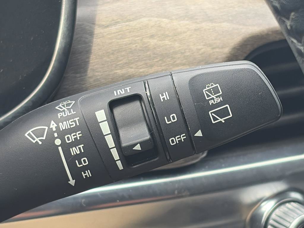 Used 2022 Kia Telluride EX w/ EX Premium Package FWD image 11