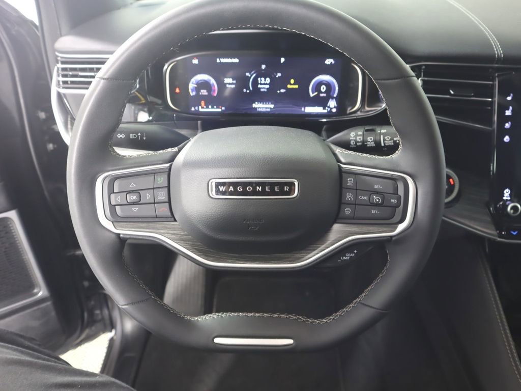 Used 2023 Jeep Wagoneer Series II w/ Premium Group I AWD/4WD image 11