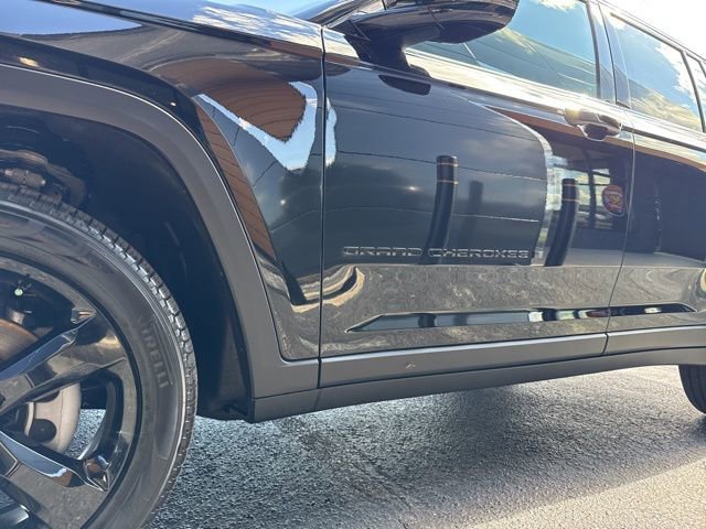 New 2026 Jeep Grand Cherokee Limited w/ Limited Altitude Package AWD/4WD image 6