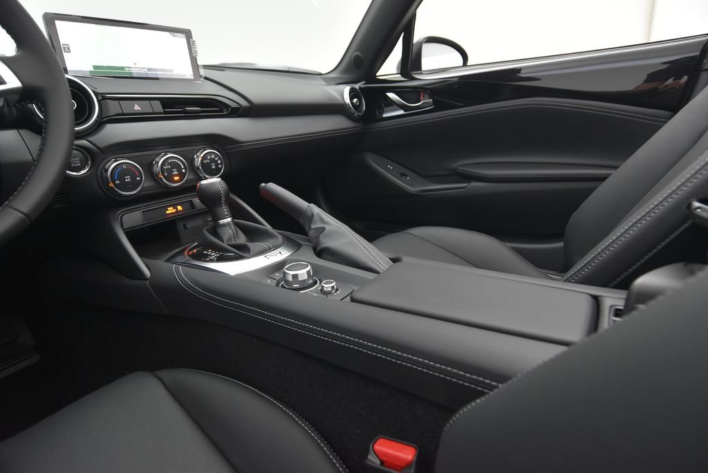 Certified 2025 MAZDA MX-5 Miata Grand Touring RWD image 30