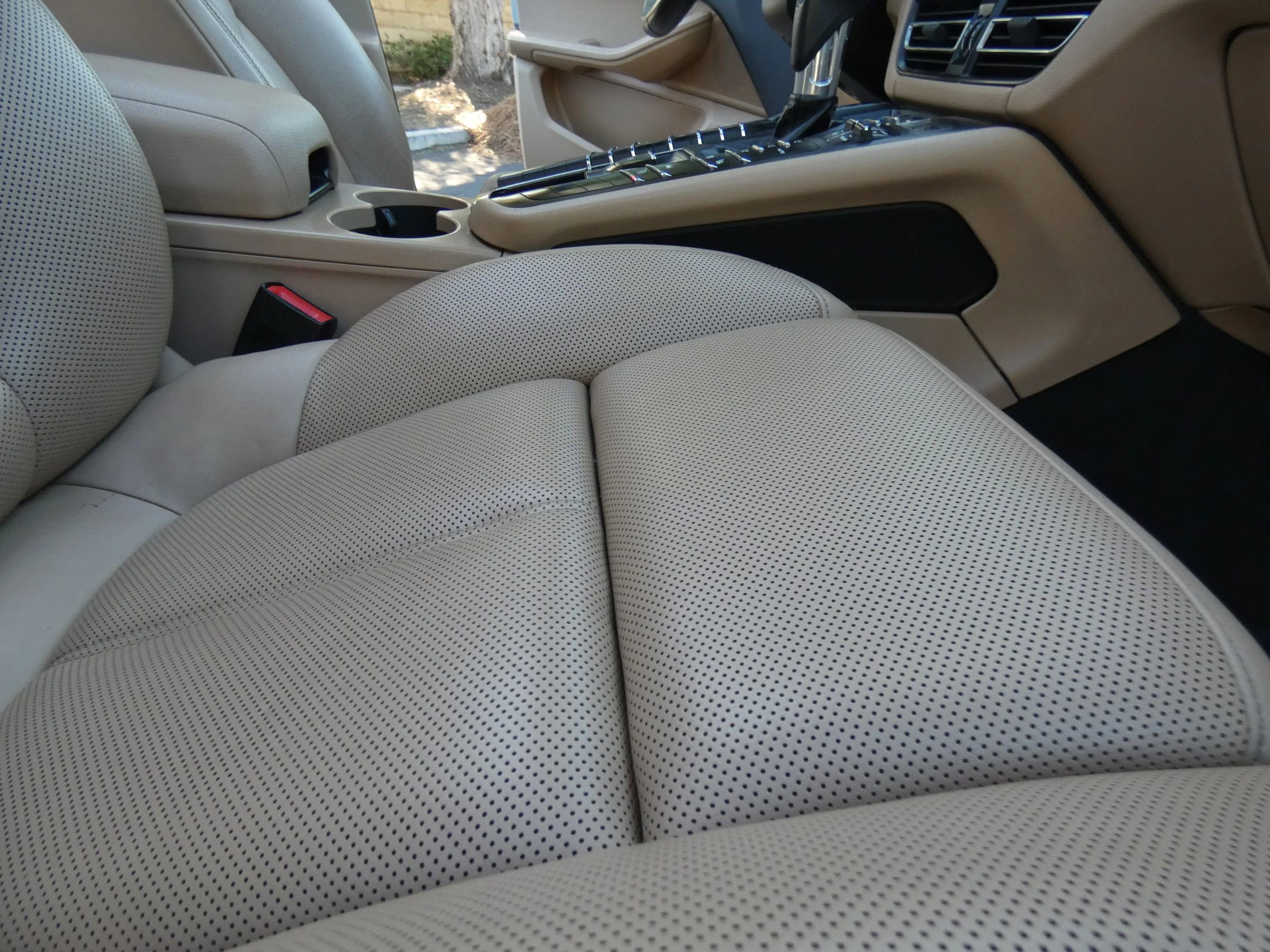 Used 2019 Porsche Macan image 30