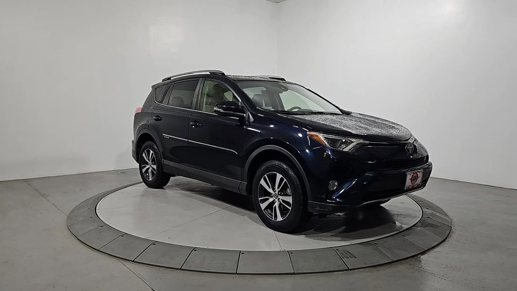 Used 2017 Toyota RAV4 XLE image 7