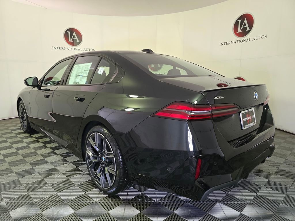 New 2026 BMW 530i xDrive w/ M Sport Package image 7