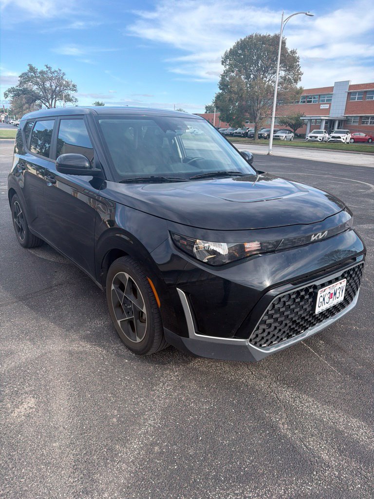 Used 2023 Kia Soul EX FWD image 4