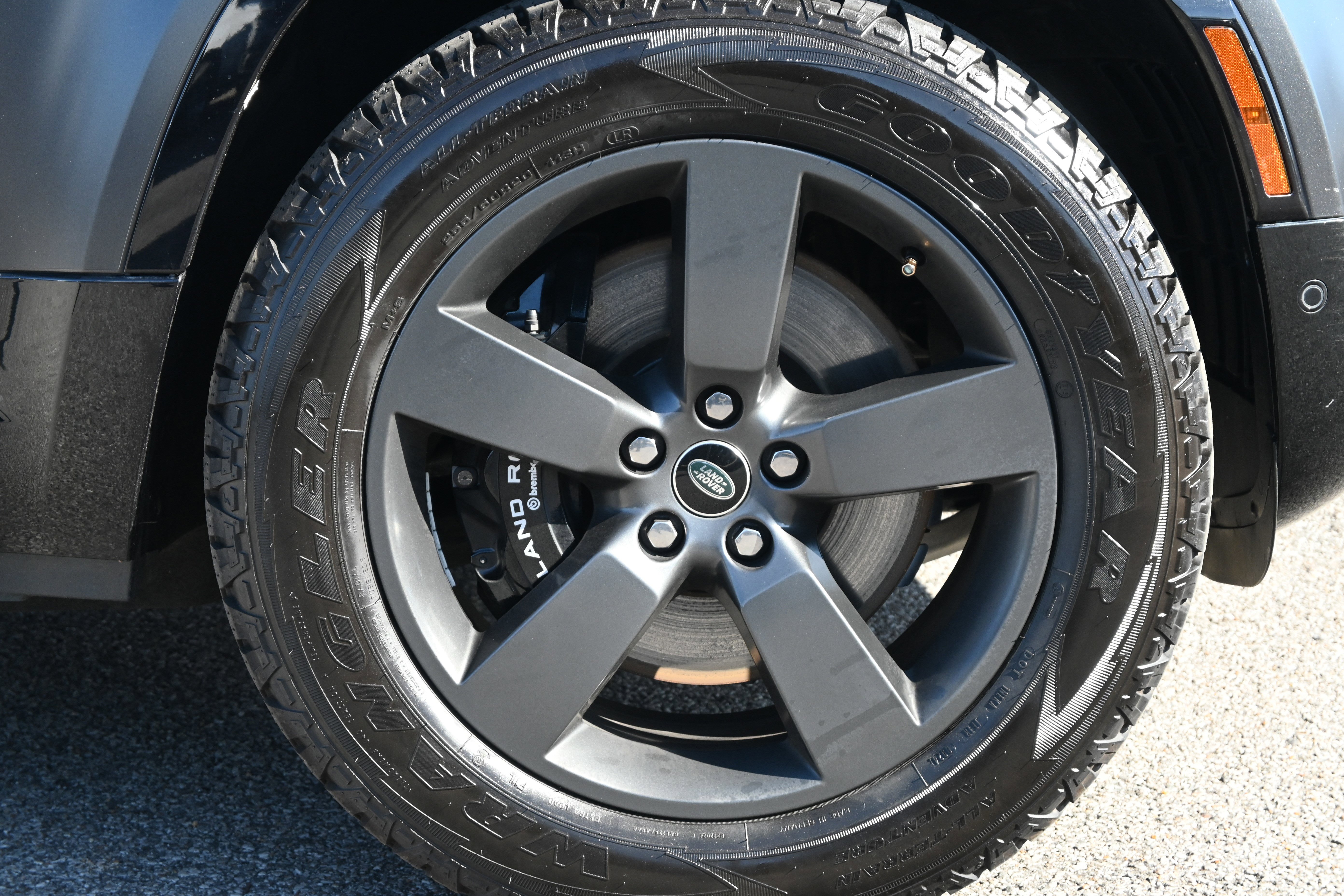 Used 2023 Land Rover Defender 110 Carpathian Edition image 14