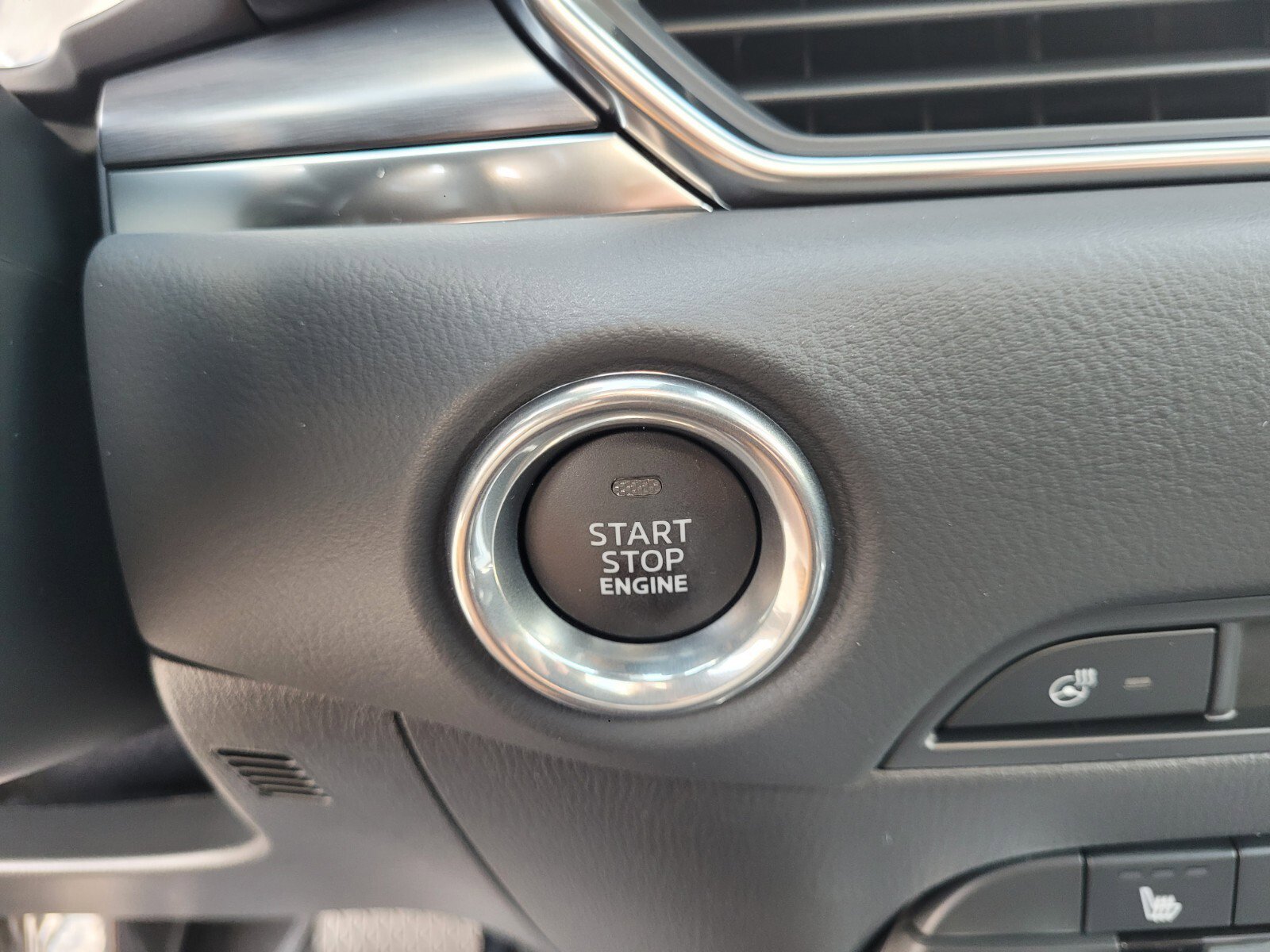 New 2025 MAZDA CX-5 AWD 2.5 S w/ Premium Plus Pkg image 29