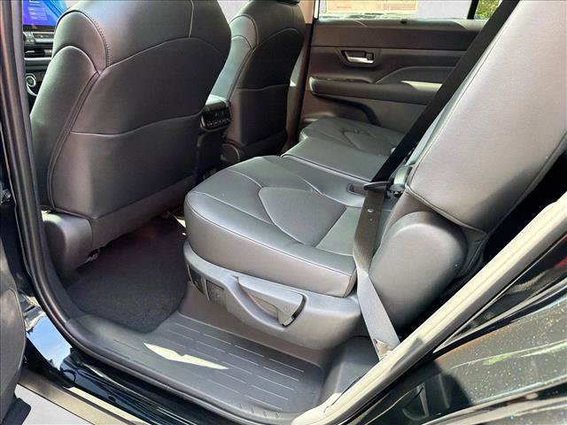 Used 2026 Toyota Grand Highlander AWD image 21