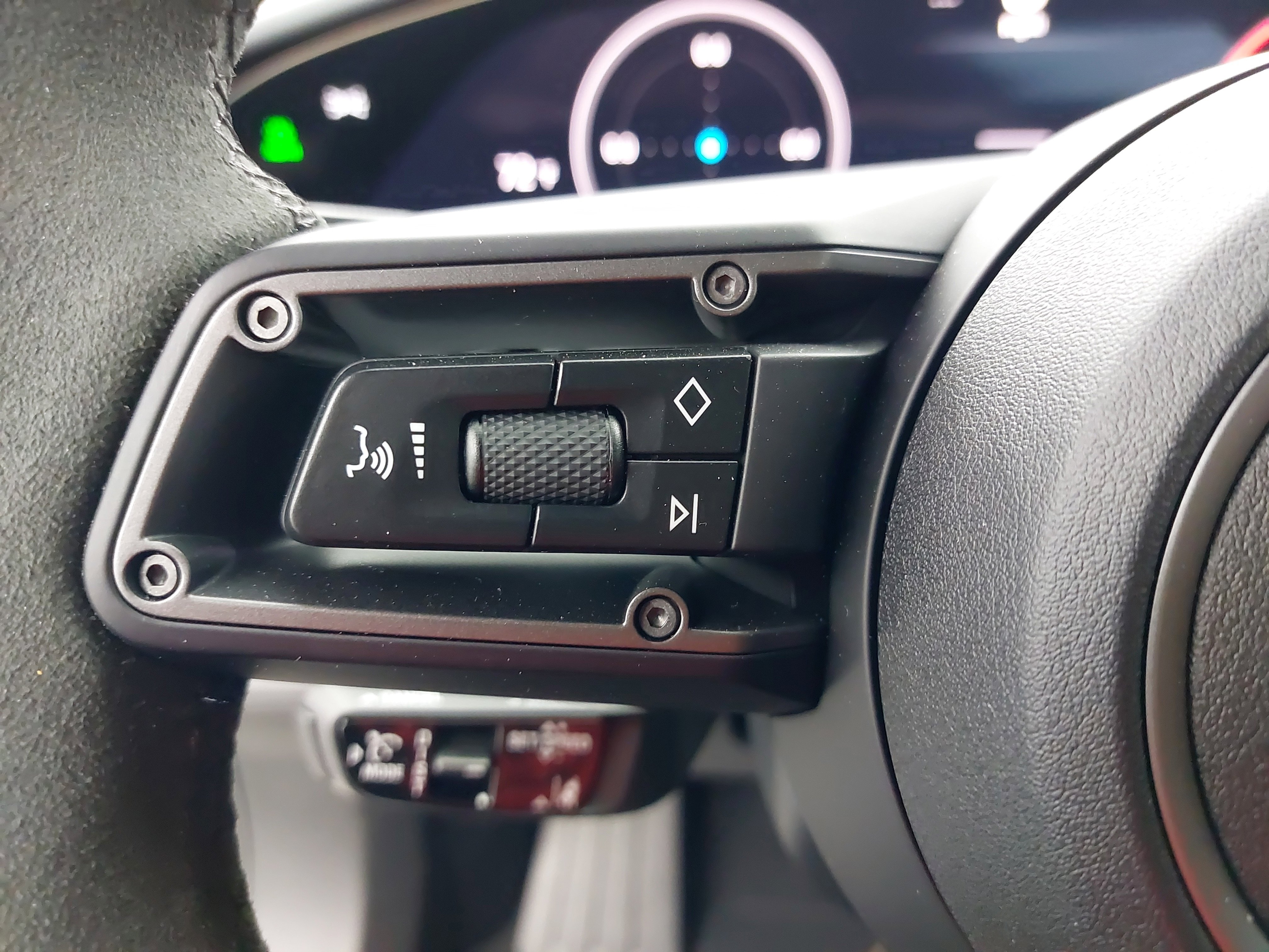 New 2025 Porsche Taycan Turbo S image 19