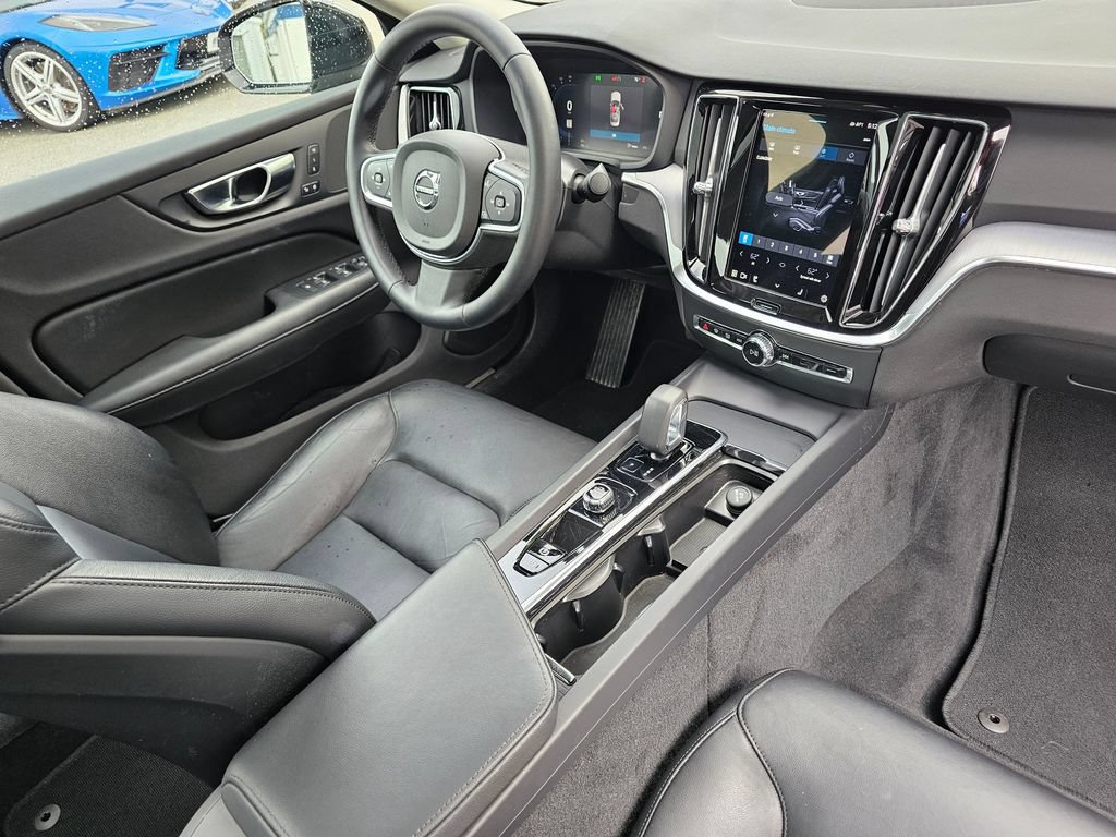 Used 2025 Volvo S60 B5 Core AWD/4WD image 12