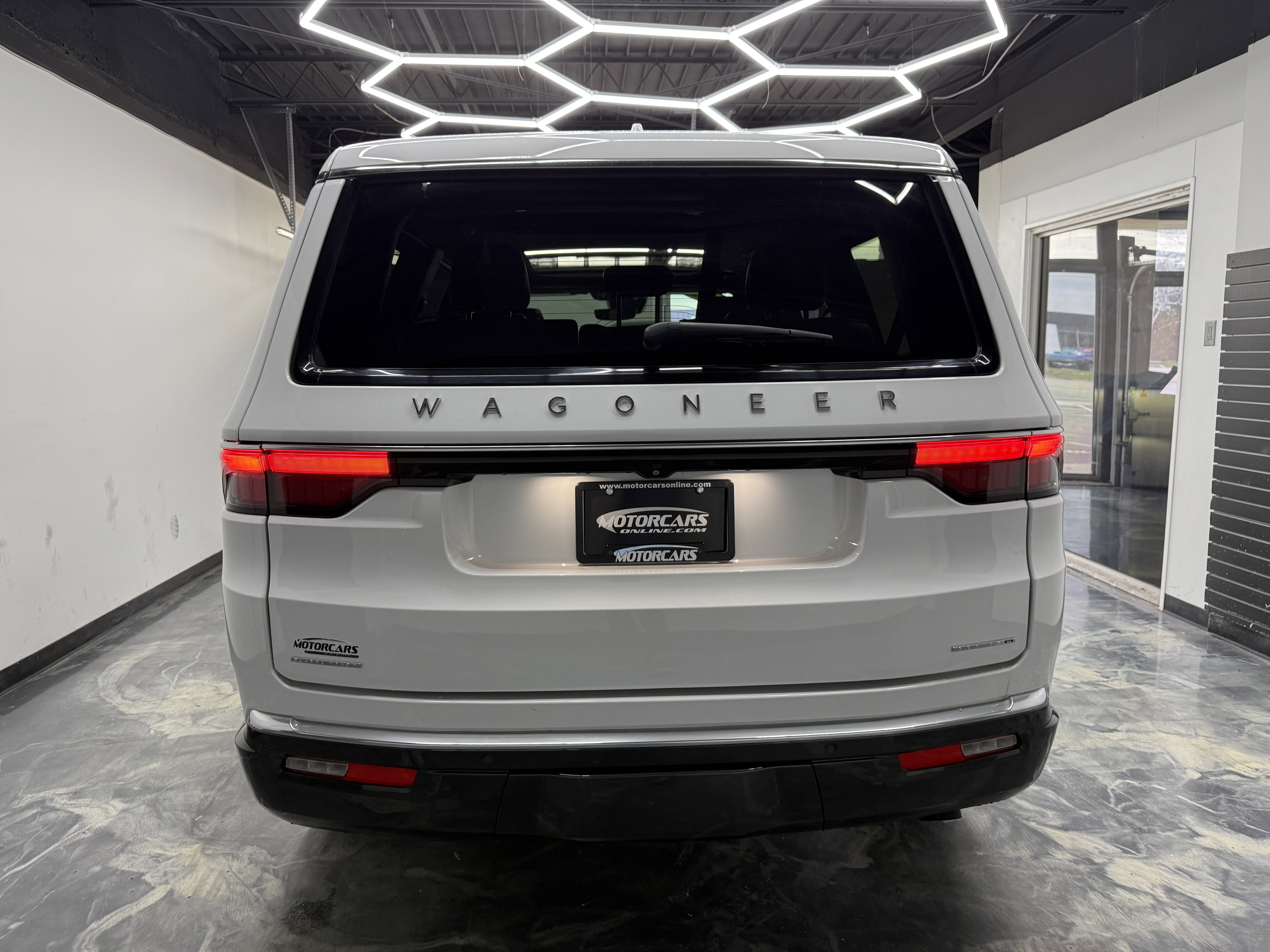 Used 2022 Jeep Wagoneer Series III w/ Premium Group I image 4