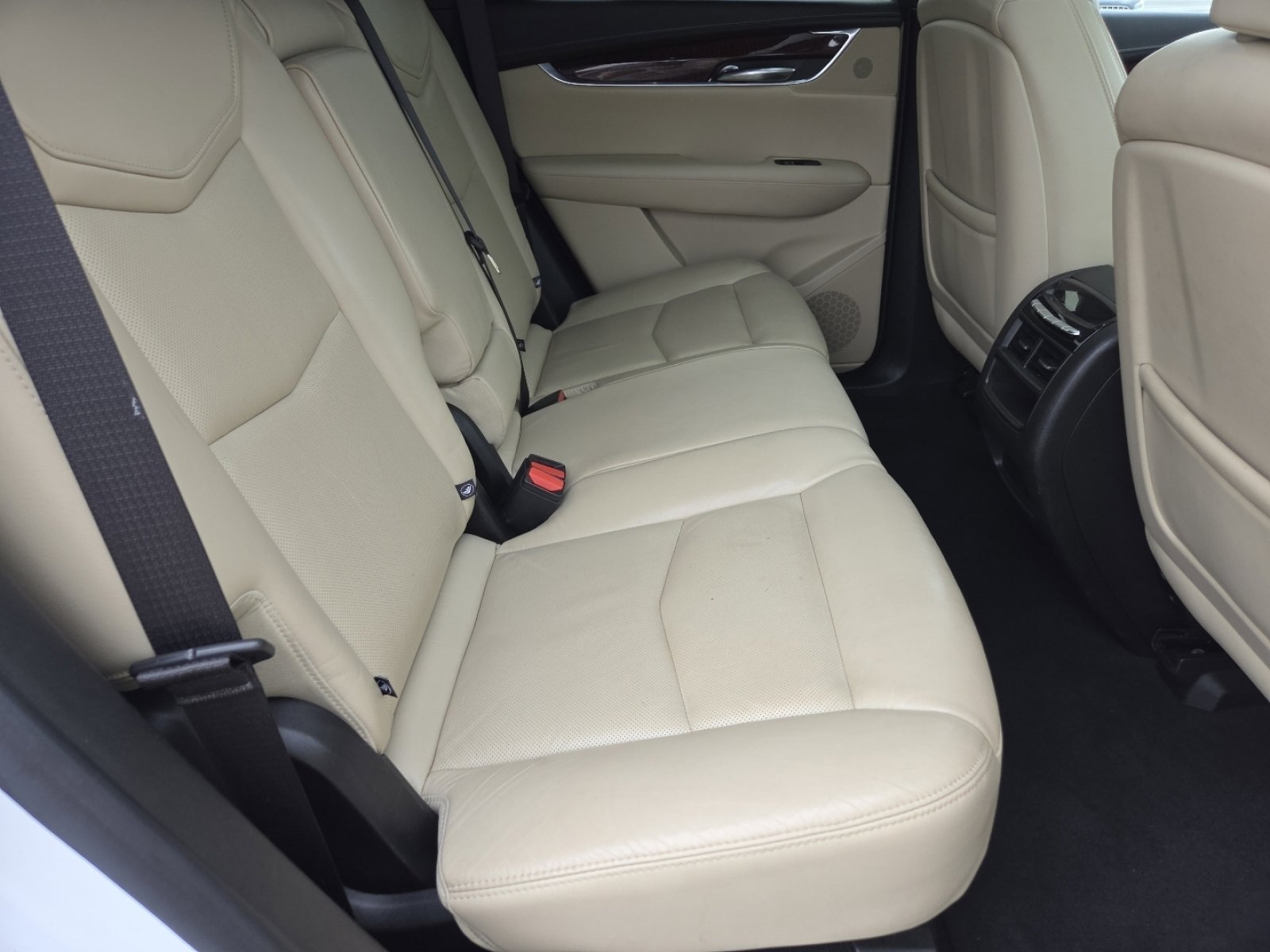 Used 2018 Cadillac XT5 Premium Luxury w/ Driver Assist Package image 25