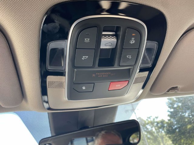 Certified 2023 Hyundai Santa Fe SEL w/ Premium Package FWD image 28