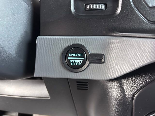 Used 2023 Ford Bronco Black Diamond AWD/4WD image 27
