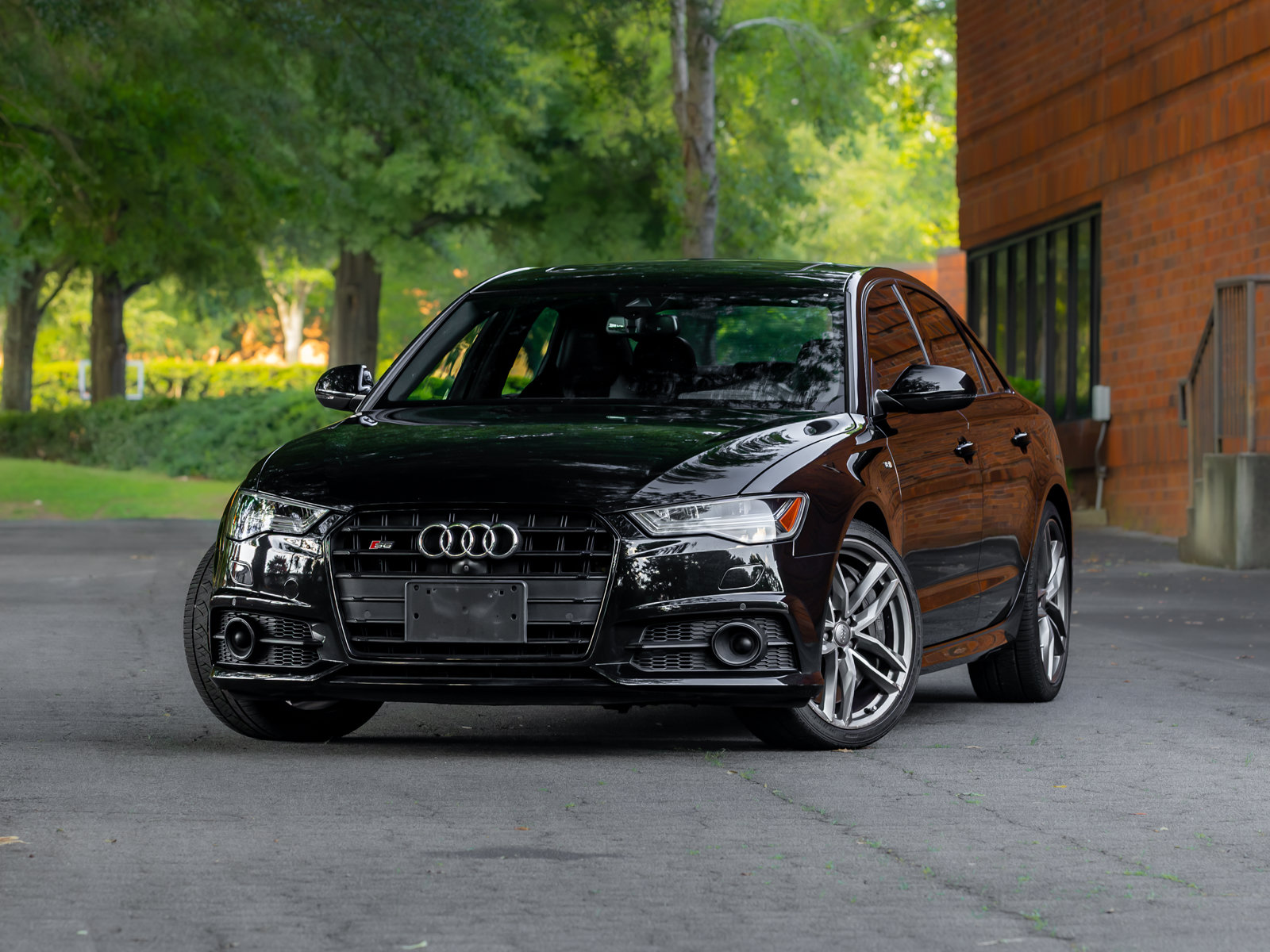 Used 2017 Audi S6 Prestige w/ Prestige Package AWD/4WD image 2