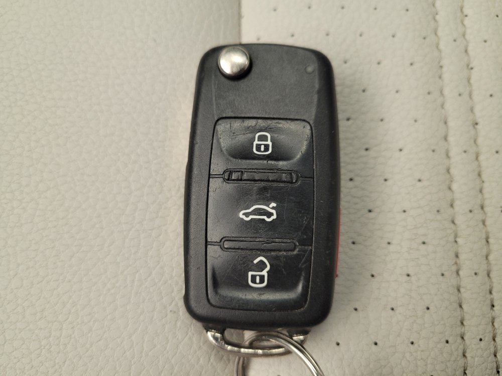 Used 2015 Volkswagen Jetta Sport FWD image 32