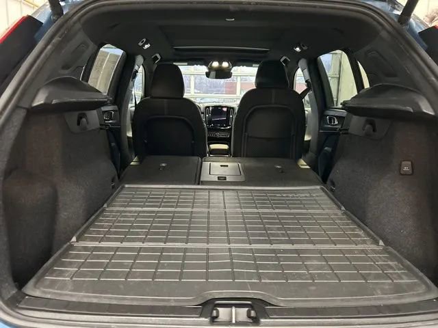 Used 2023 Volvo XC40 Recharge Ultimate w/ Protection Package Premier AWD/4WD image 22