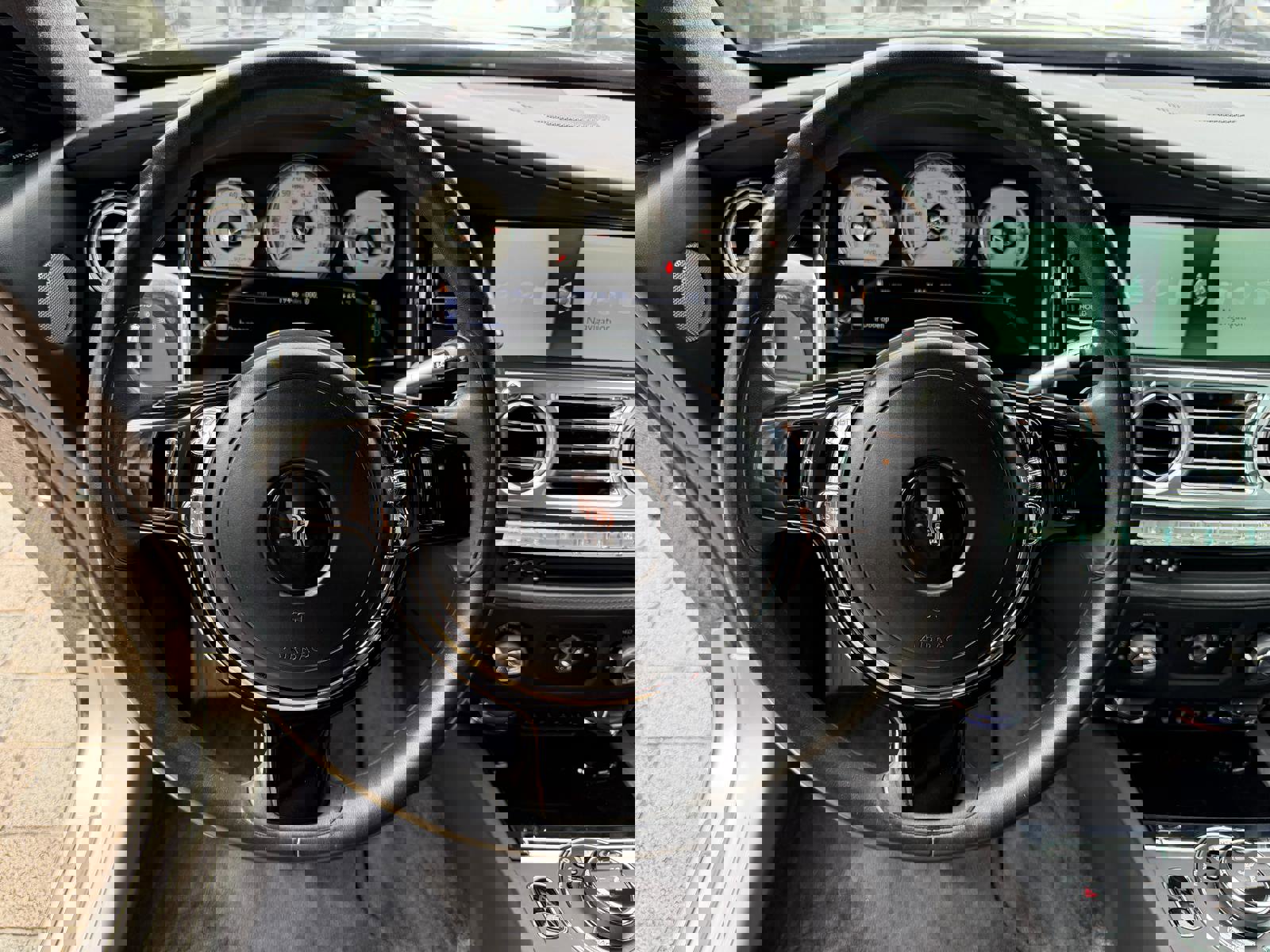 Used 2016 Rolls-Royce Wraith image 36