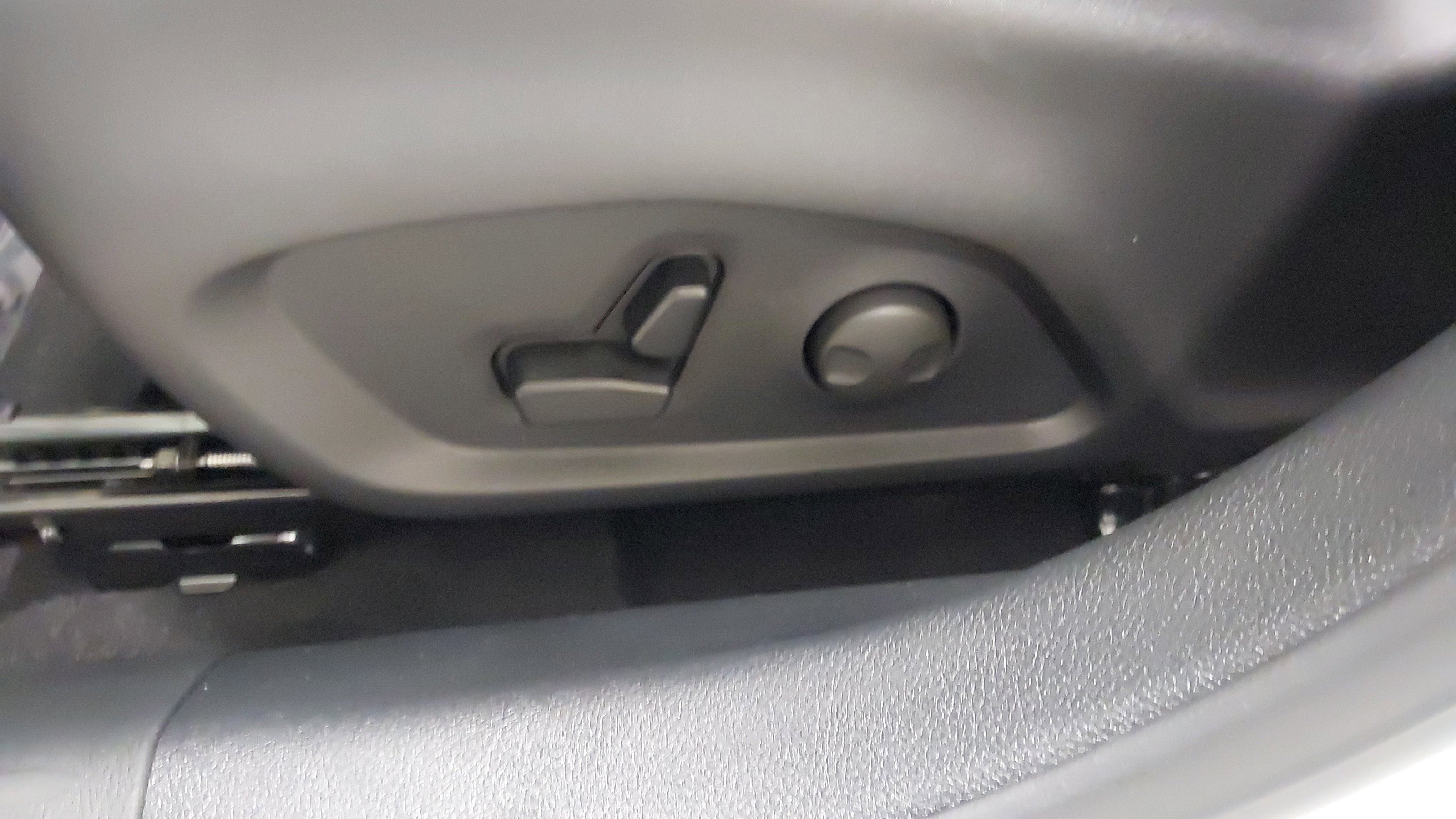 New 2026 Jeep Compass Latitude w/ Quick Order Package 29K image 38