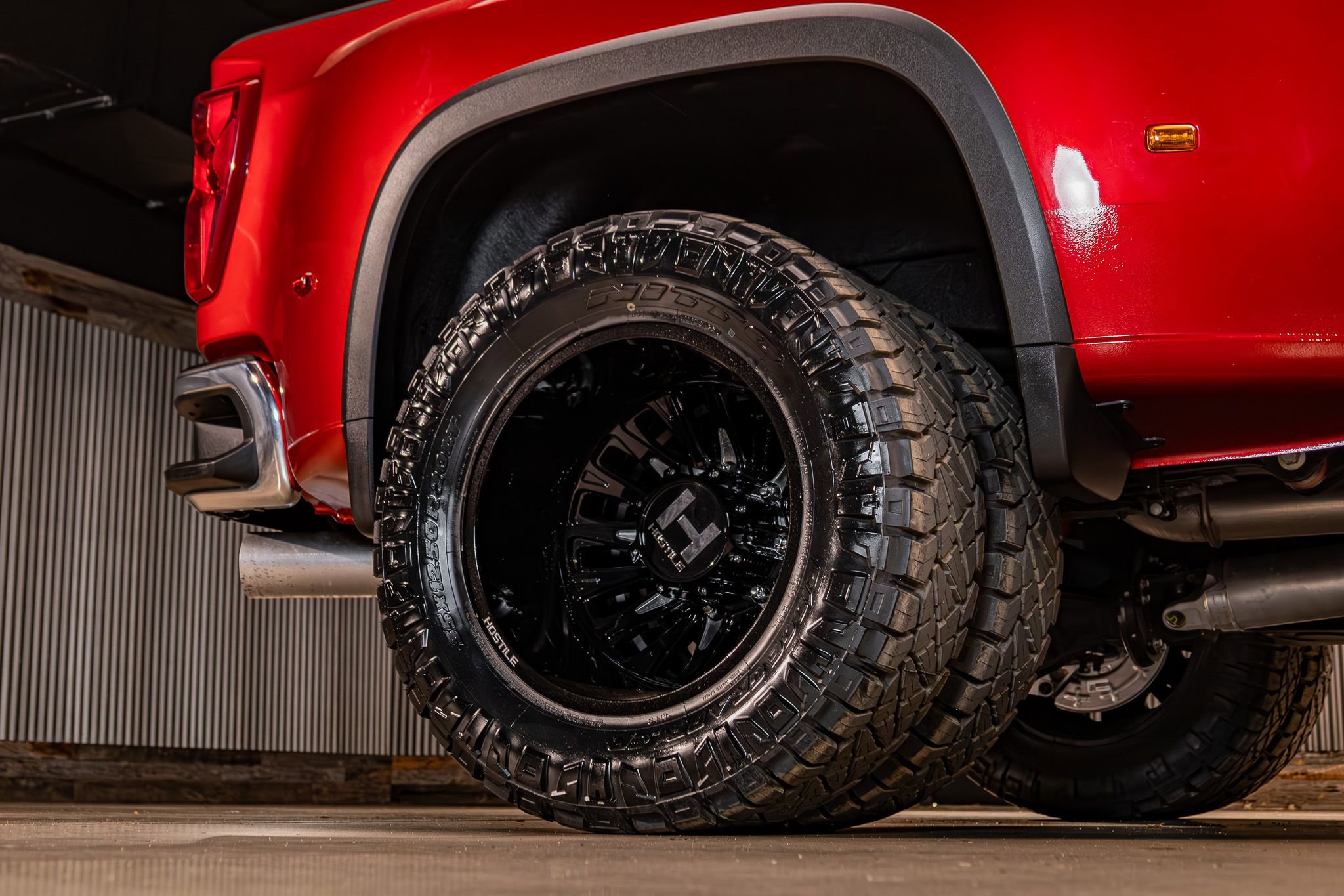 Used 2026 Chevrolet Silverado 3500 LTZ w/ LTZ Convenience Package image 16