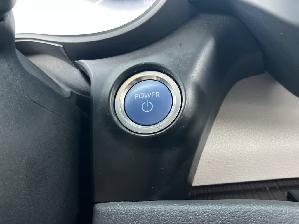 Used 2023 Toyota Sienna LE FWD image 17