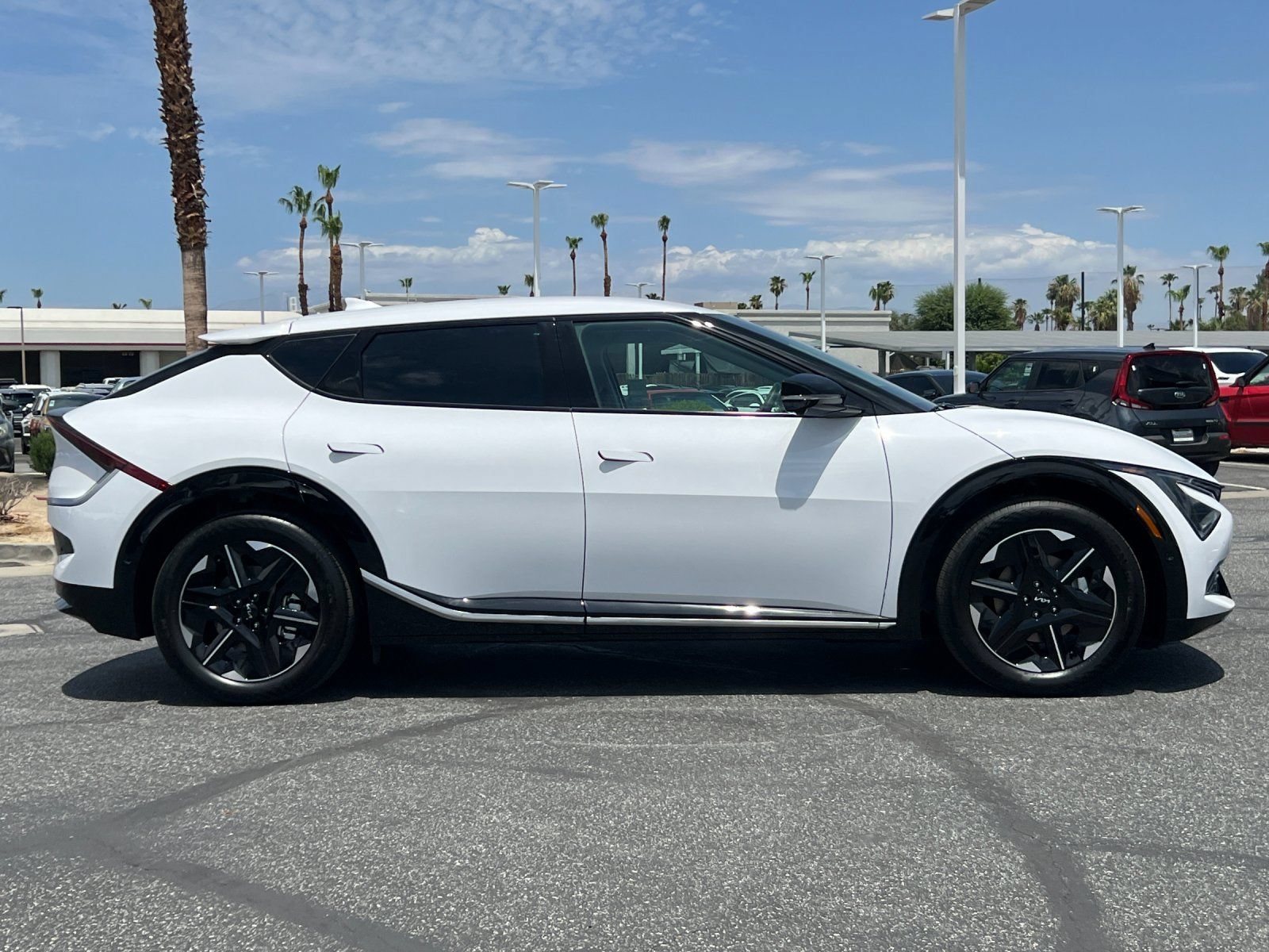 New 2026 Kia EV6 Wind AWD/4WD image 2