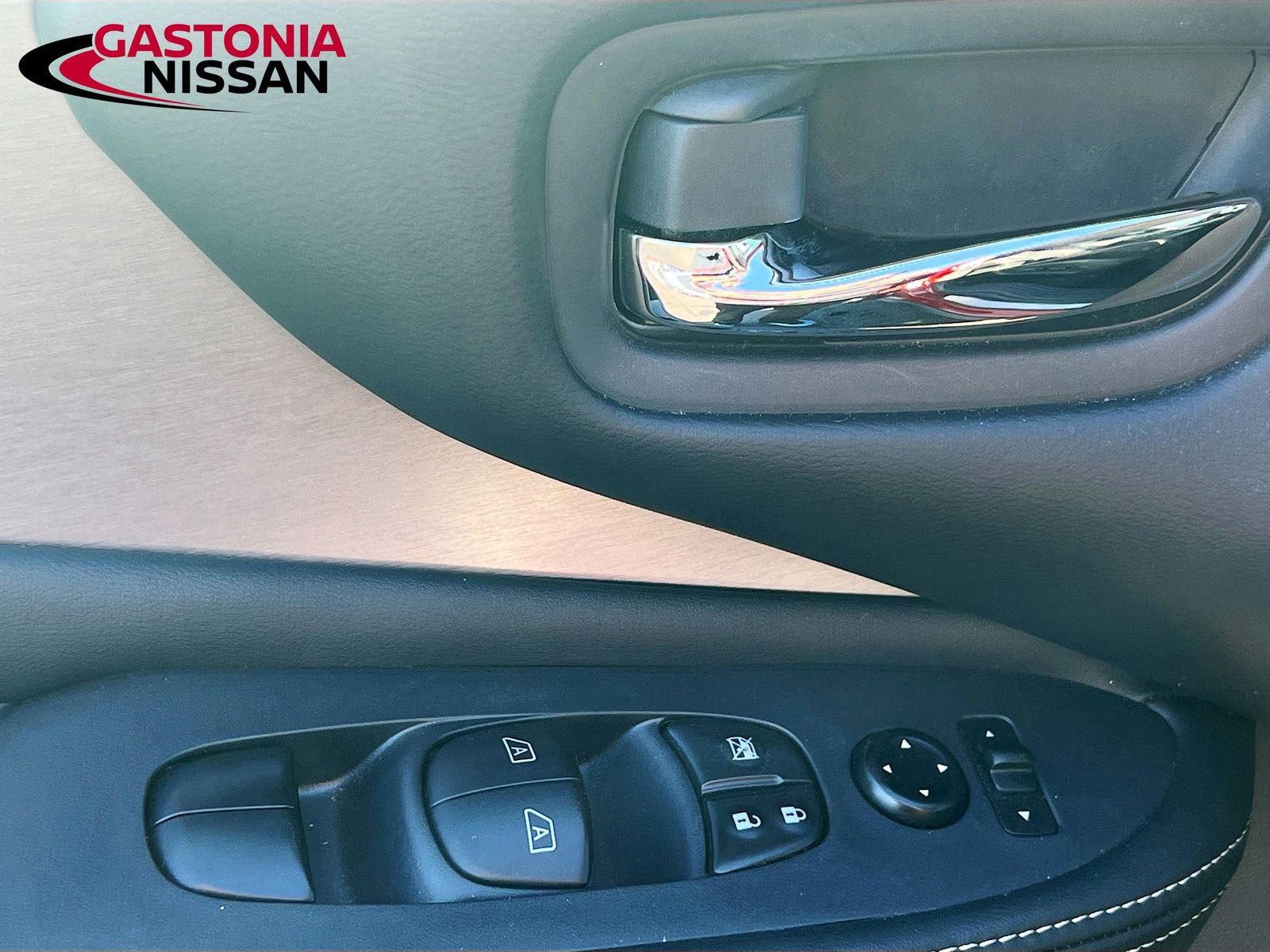 Used 2024 Nissan Murano SV image 22