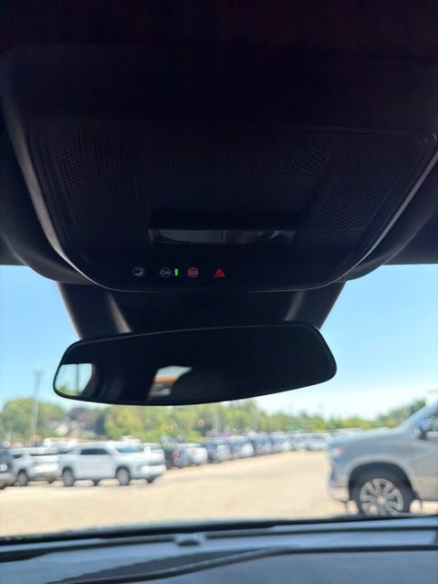 Used 2024 Chevrolet Equinox EV LT AWD/4WD image 29
