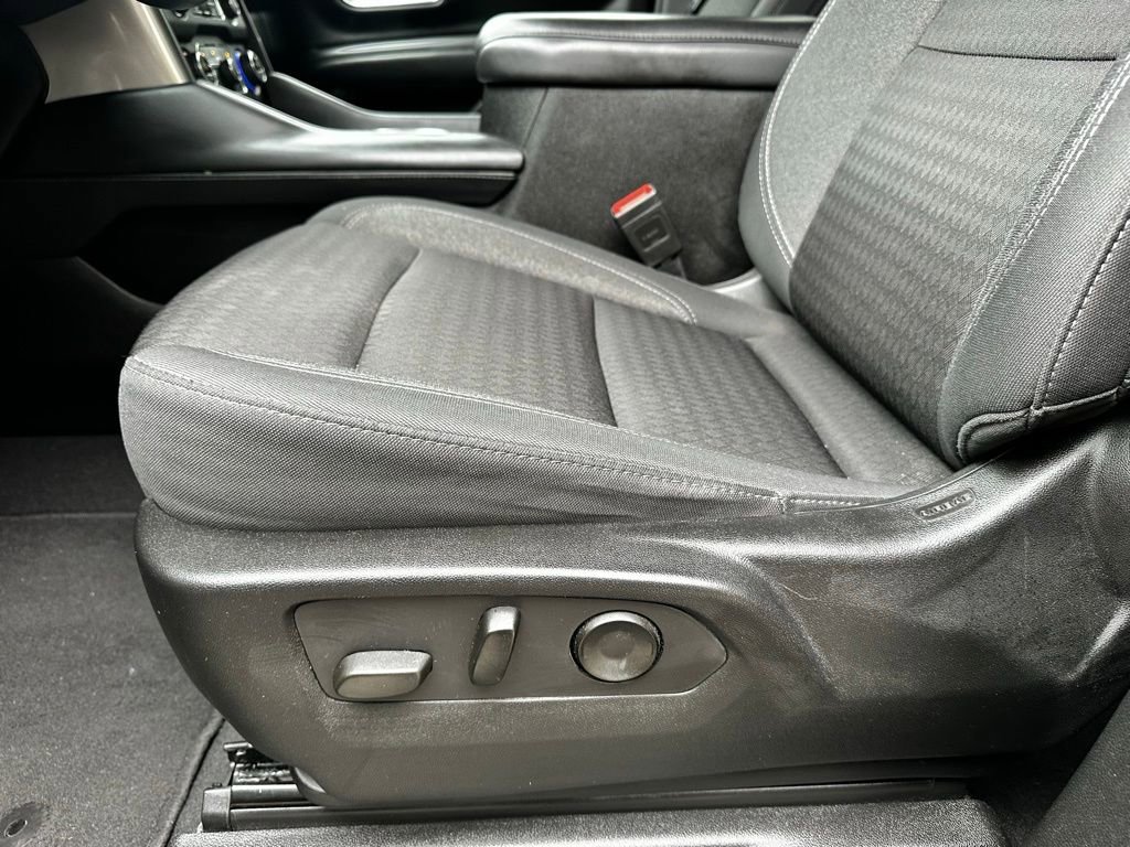 Used 2024 Chevrolet Tahoe LS image 28