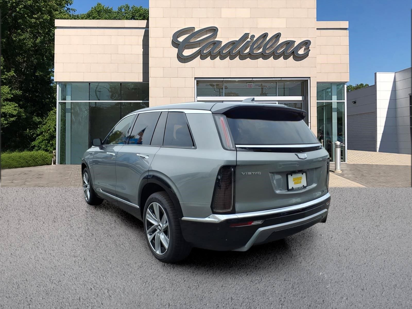 New 2027 Cadillac Vistiq Luxury w/ LPO, Floor Liner Package AWD/4WD image 3