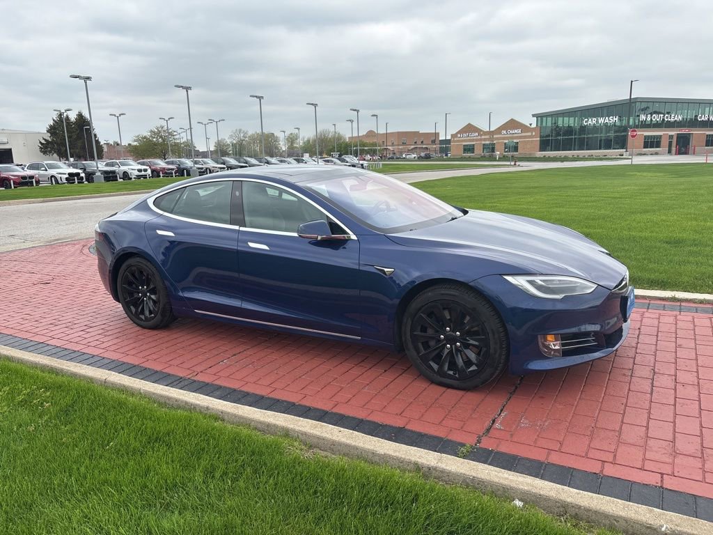 Used 2017 Tesla Model S 90D AWD/4WD image 2