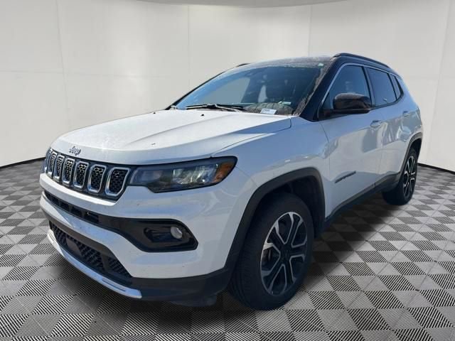 Used 2024 Jeep Compass Limited AWD/4WD image 14
