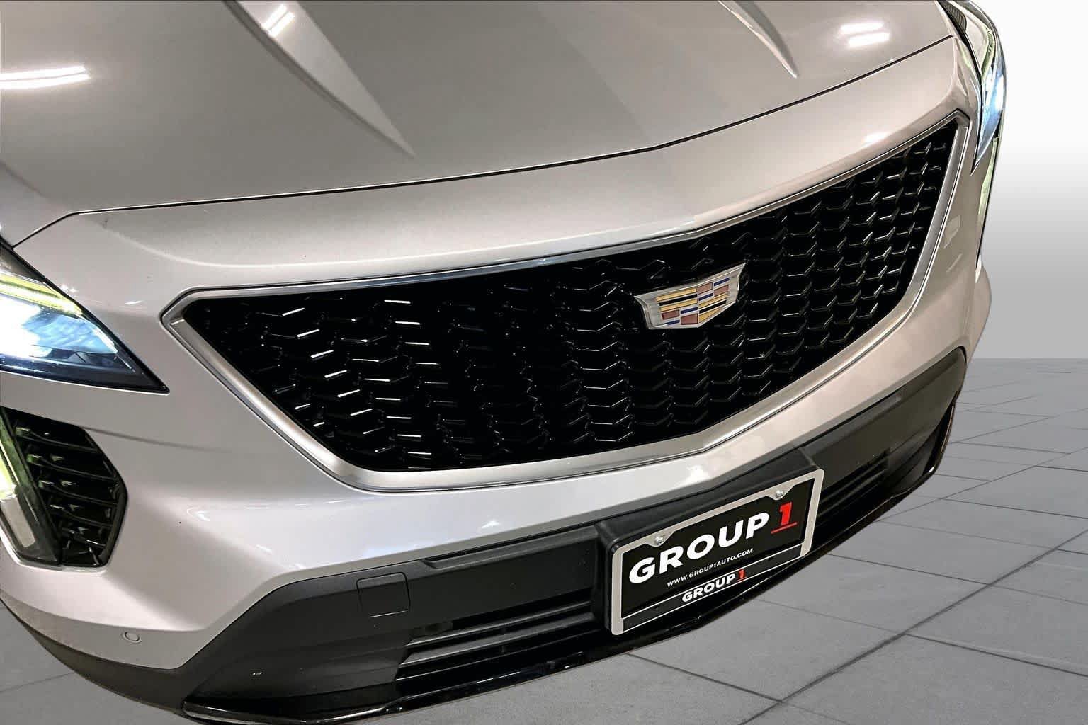 Used 2019 Cadillac XT4 Sport w/ Cold Weather Package FWD image 33