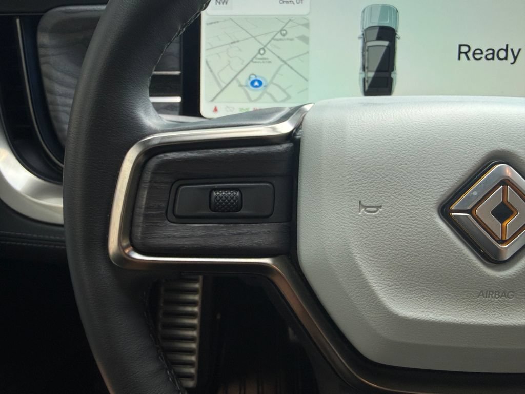 Used 2023 Rivian R1S Adventure AWD/4WD image 26