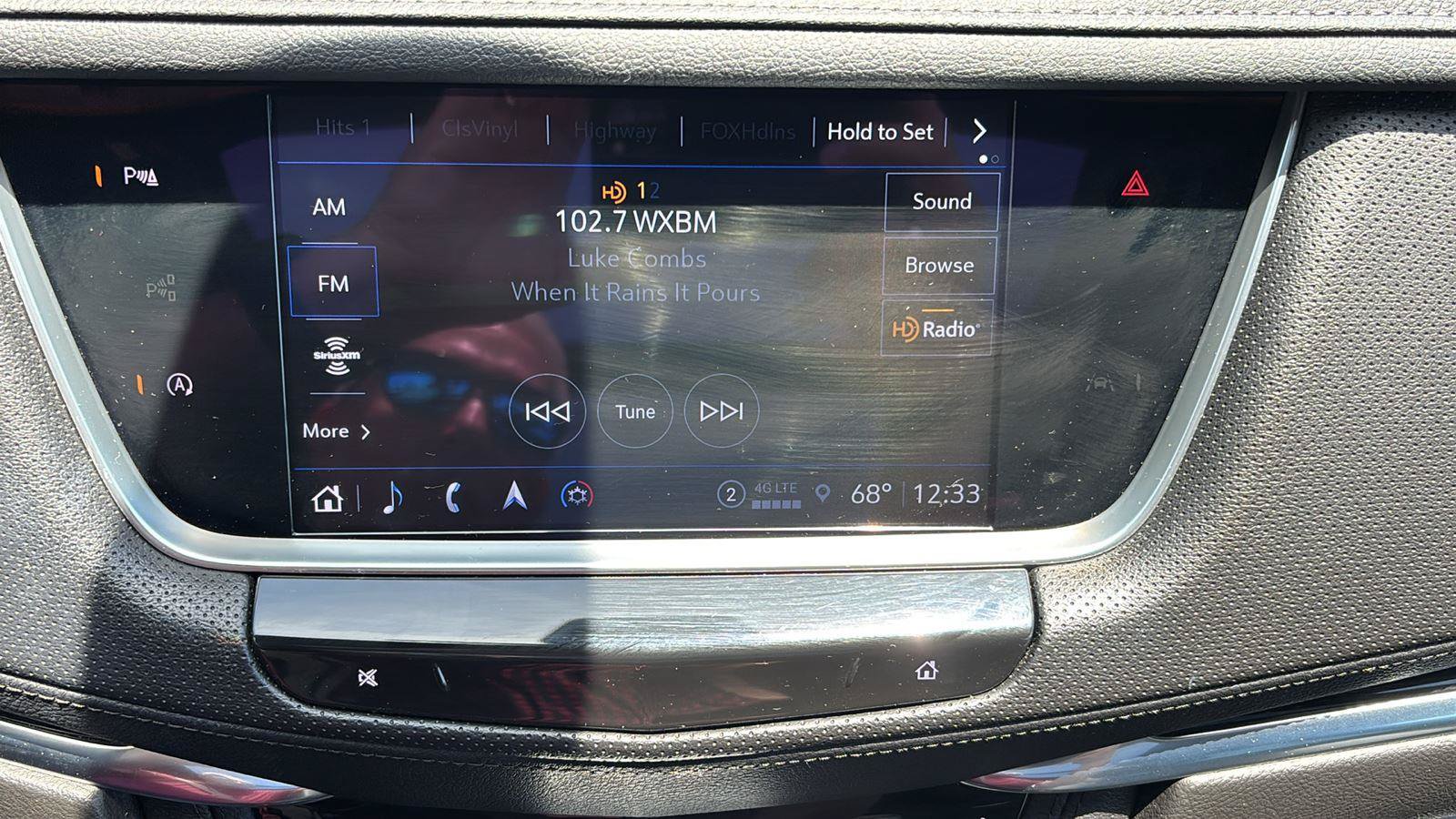 Certified 2023 Cadillac XT5 Premium Luxury FWD image 33