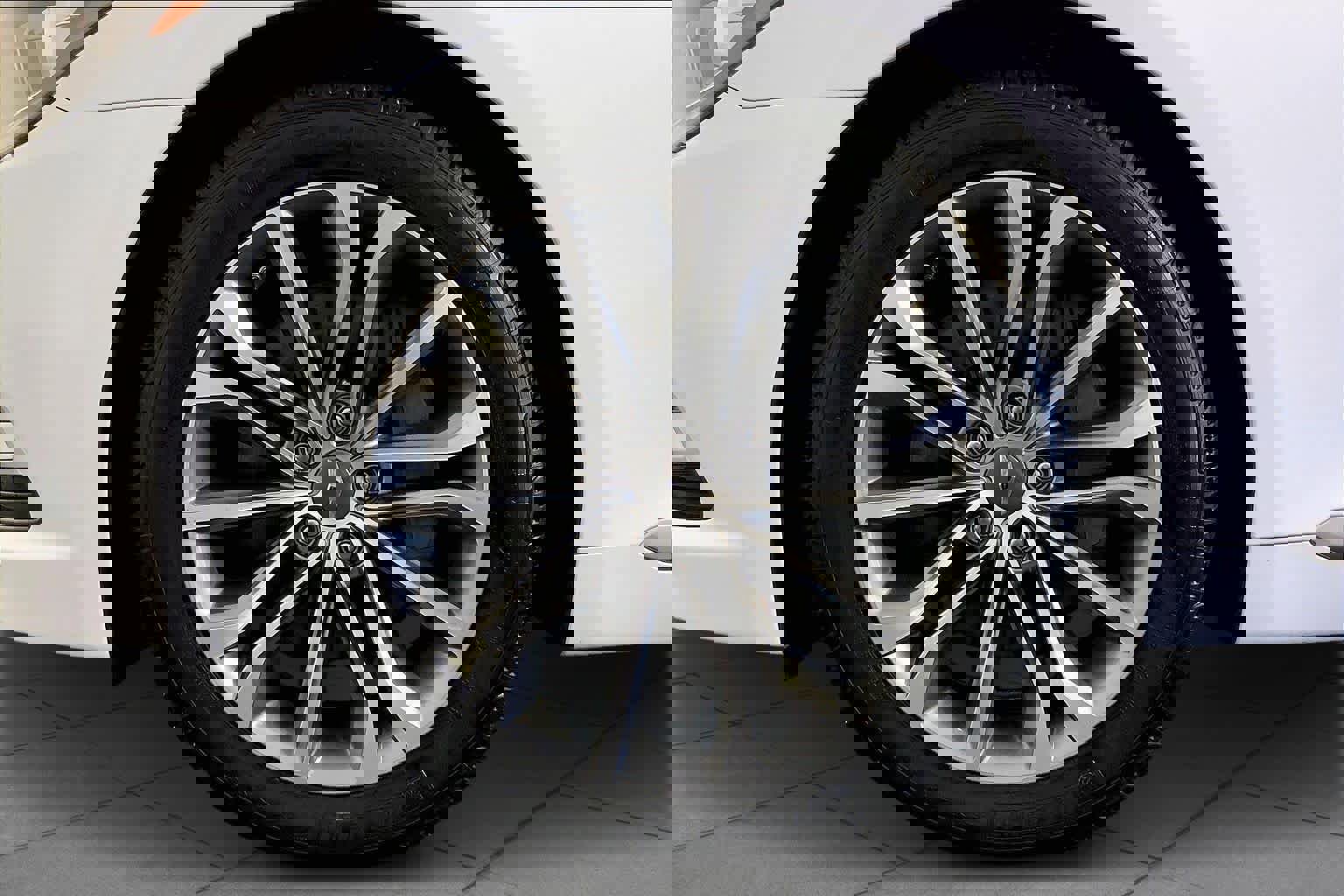 Used 2016 Hyundai Genesis 3.8 image 11