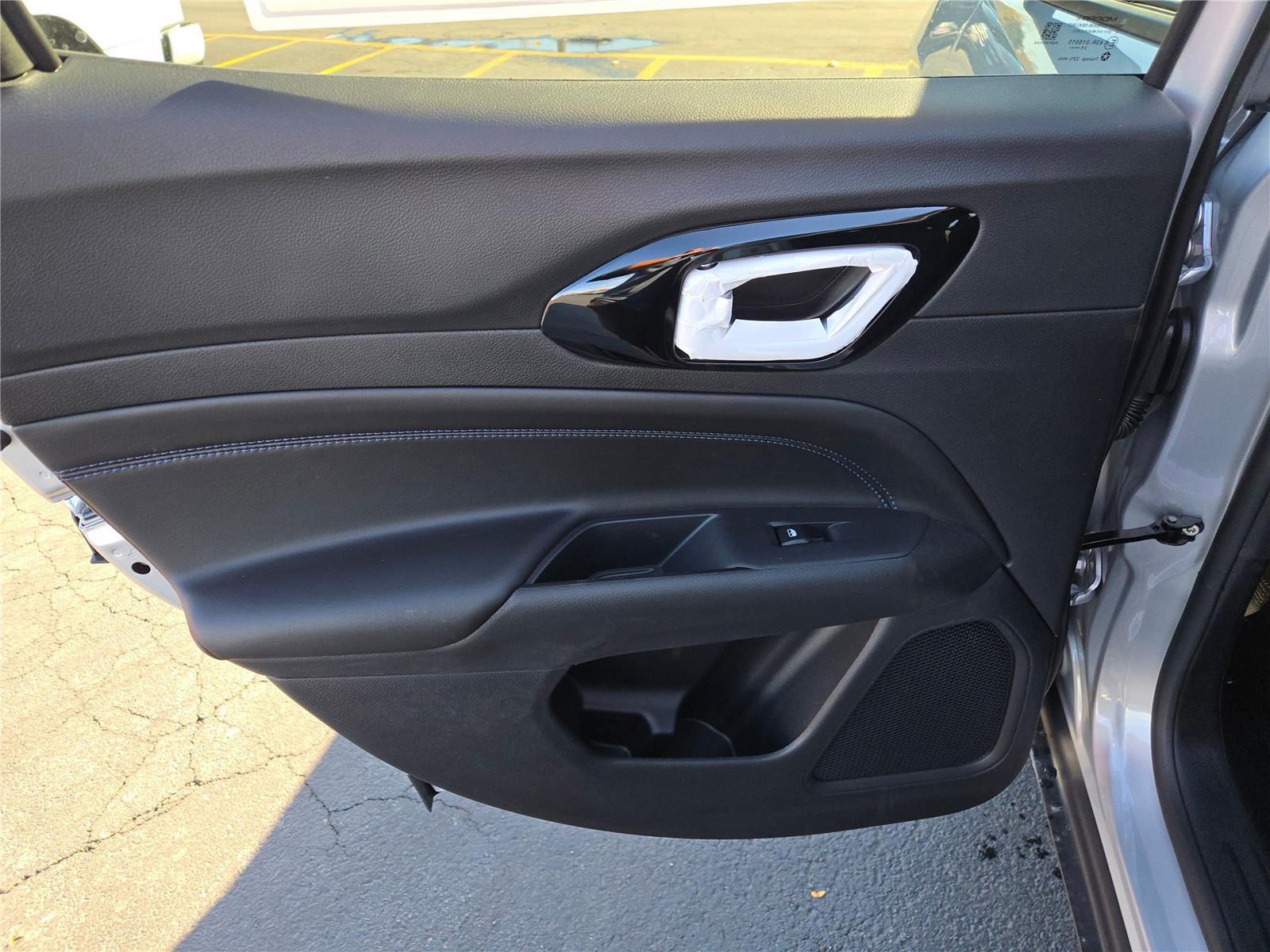 New 2026 Jeep Compass Latitude image 20