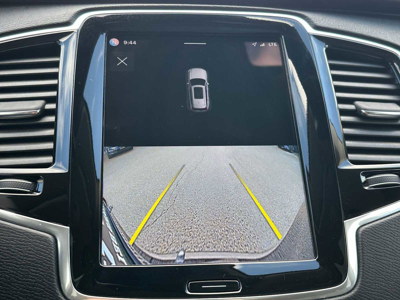 Certified 2023 Volvo XC90 T8 Plus AWD/4WD image 25