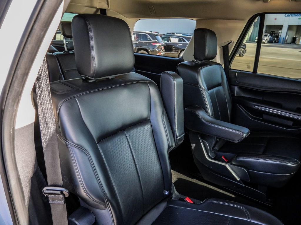 Used 2024 Ford Expedition XLT image 21
