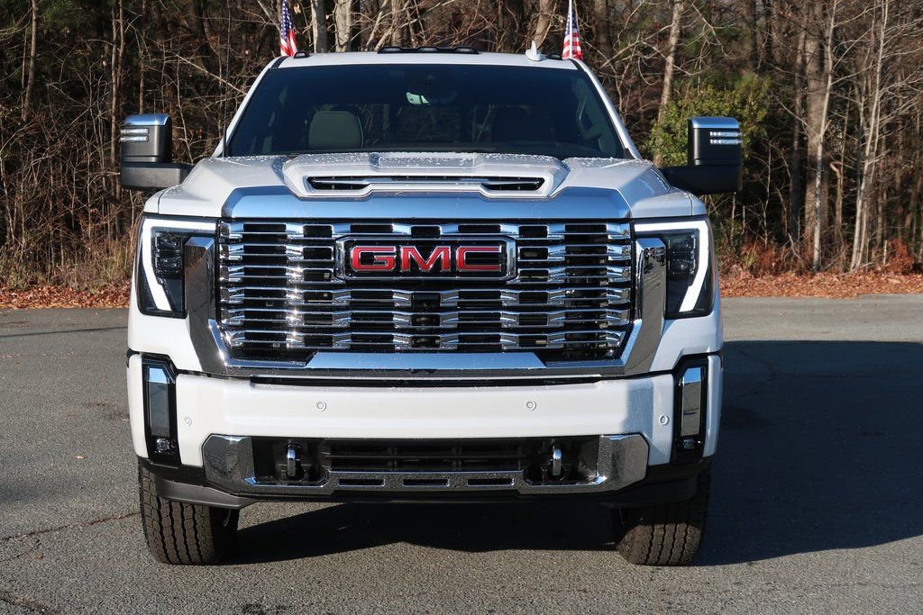 New 2026 GMC Sierra 2500 Denali w/ Denali Reserve Package image 3