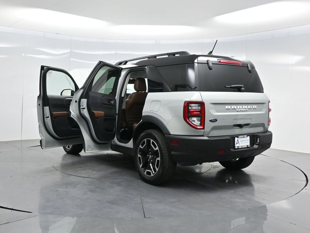 Used 2022 Ford Bronco Sport Outer Banks w/ Tech Package AWD/4WD image 44