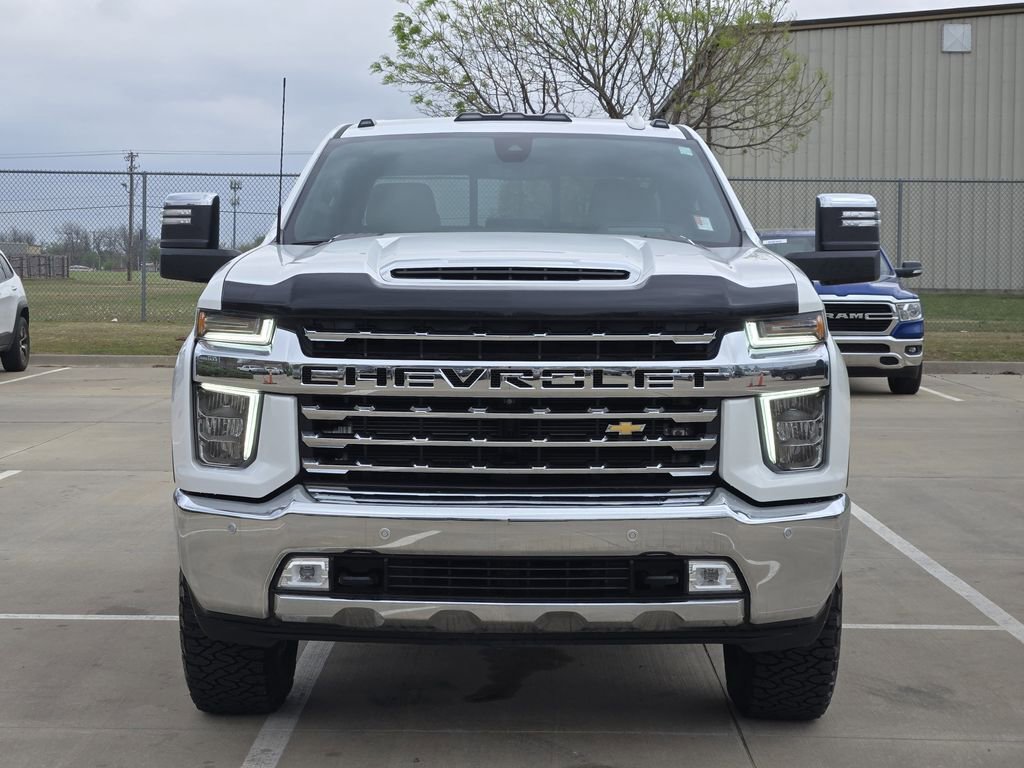 Used 2022 Chevrolet Silverado 3500 LTZ w/ LTZ Convenience Package AWD/4WD image 2