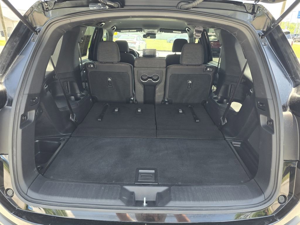 Used 2023 Honda Pilot Sport image 25