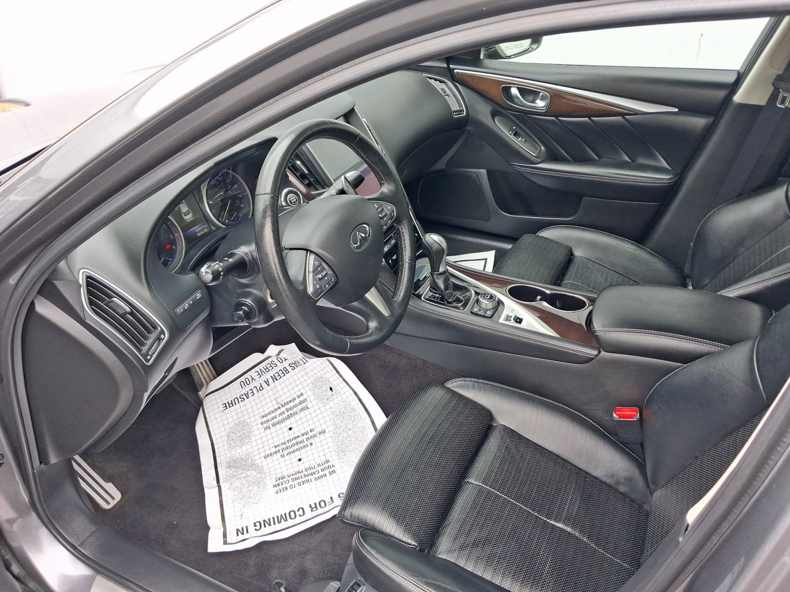 Used 2015 INFINITI Q50 Sport w/ Technology Package image 4