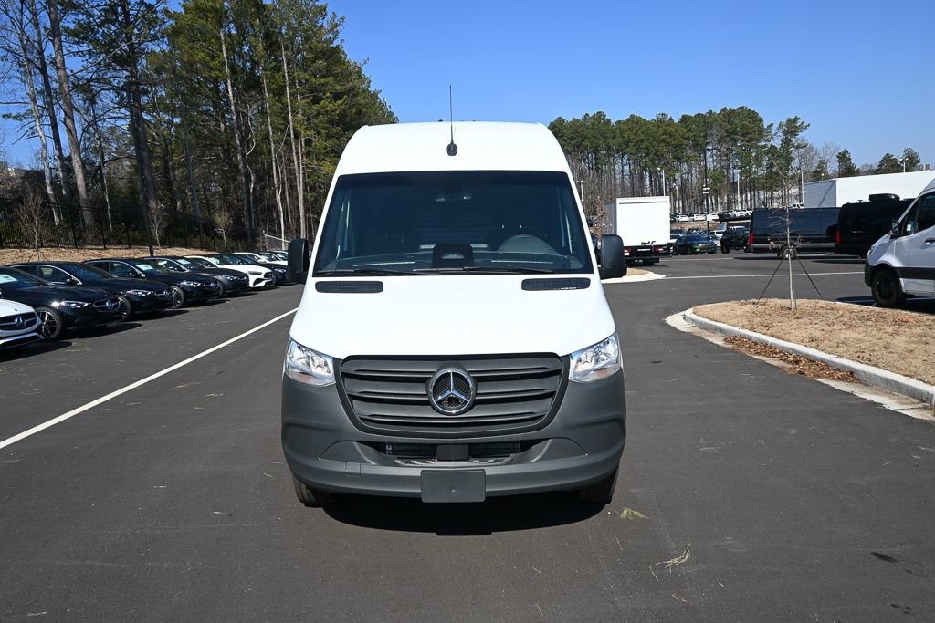 Used 2025 Mercedes-Benz Sprinter 2500 image 28