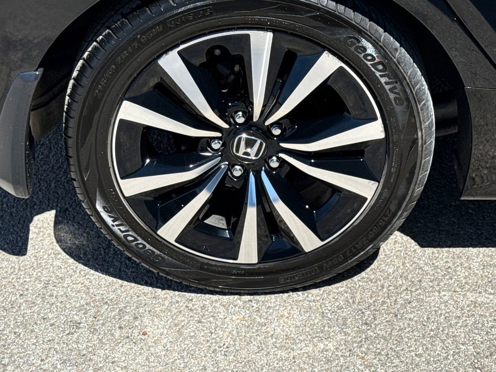 Used 2024 Honda Civic EX-L image 9