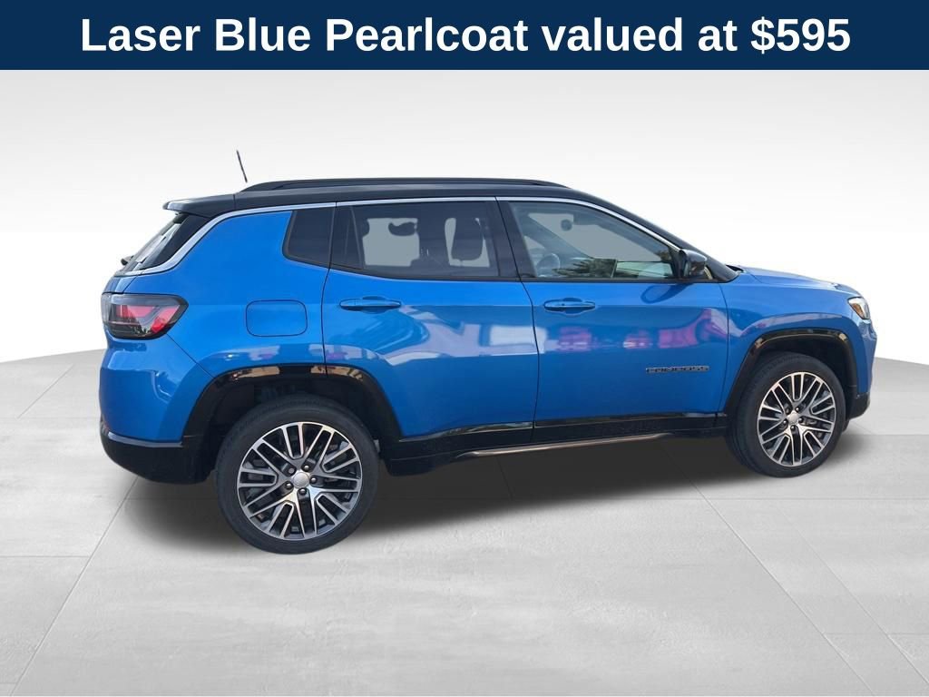 Used 2023 Jeep Compass Limited w/ Elite Group image 3