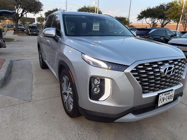 Used 2022 Hyundai Palisade SEL w/ Premium Package FWD image 3