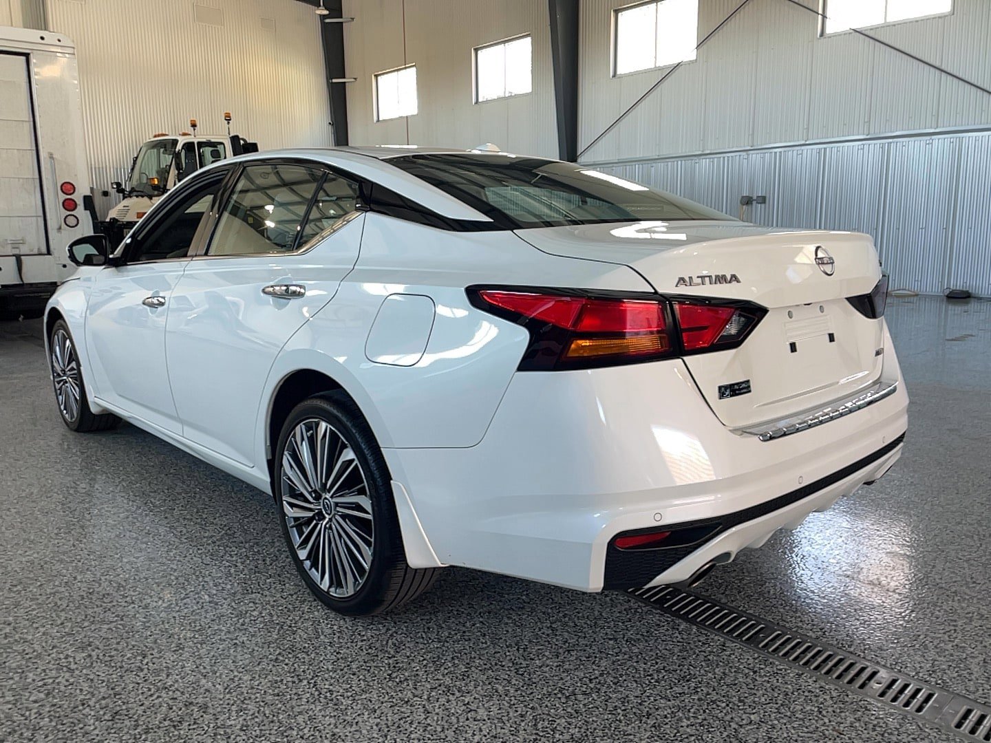 Certified 2023 Nissan Altima 2.5 SL AWD/4WD image 19